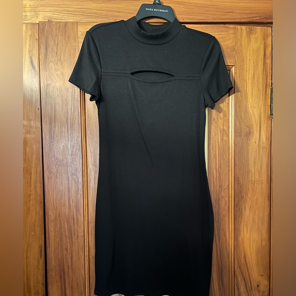 Black Keyhole Bodycon Dress